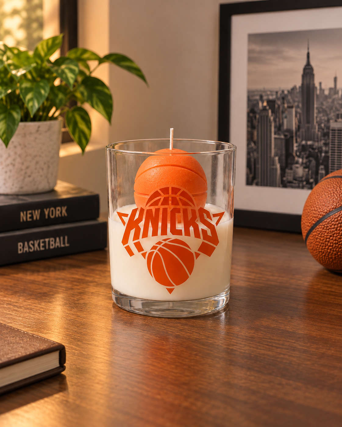 Knicks Candle
